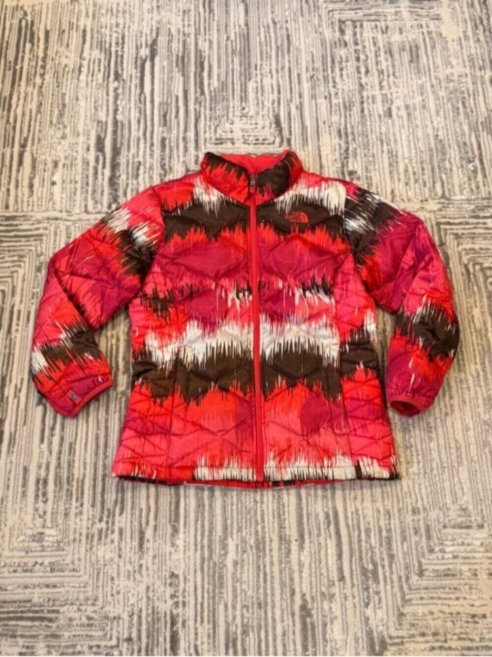 The North Face girls youth XL size 18 550 down fill Winter puffer coat MSRP $199